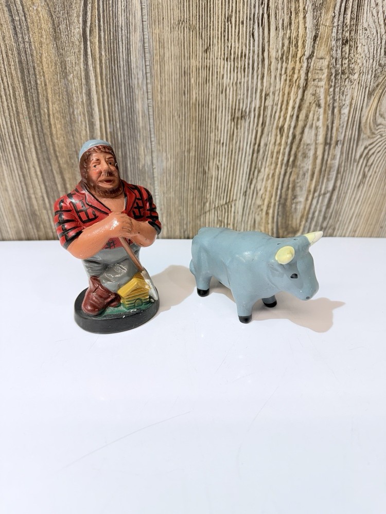 Vintage Paul Bunyan and Babe the Blue Ox Salt and Pepper Shakers