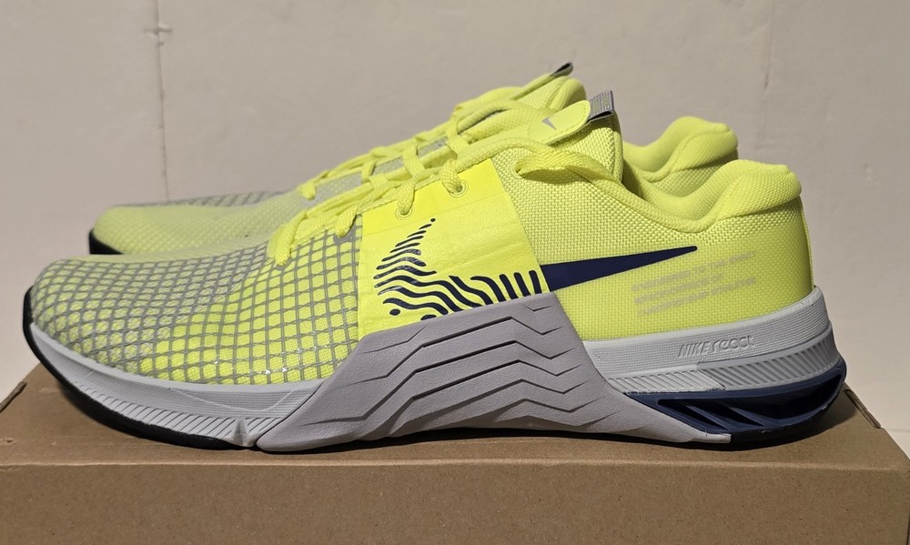 Nike Metcon 8 (DO9328-700) Volt/Diffused Blue-Wolf Grey Men's Size 12 Mint
