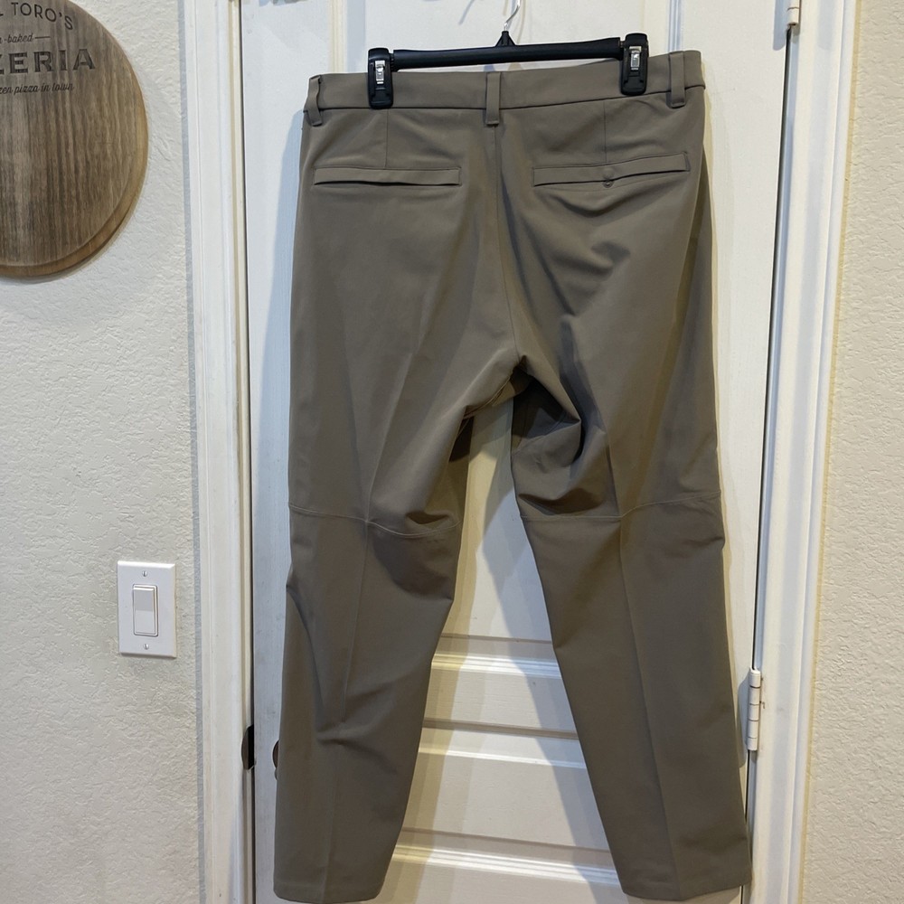 Lululemon Men's ABC Pants Classic Fit 3426 Nomad Color. (taupe)
