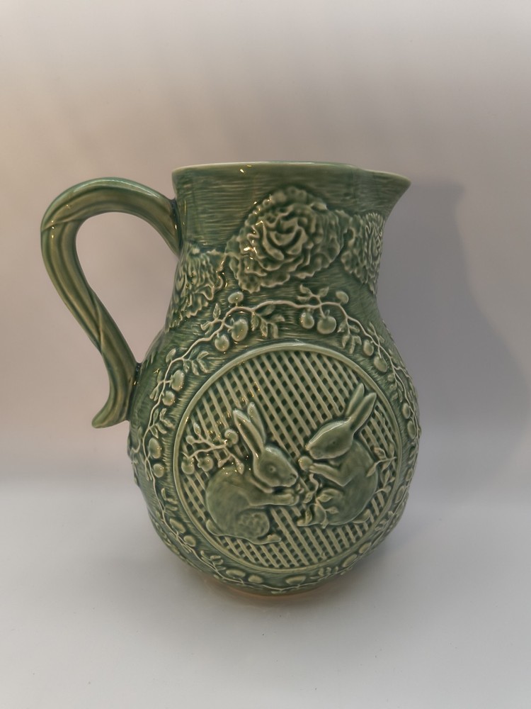 Bordallo Pinheiro Green Bunny Rabbit Pitcher Majolica Portugal 48 Oz Cabbage
