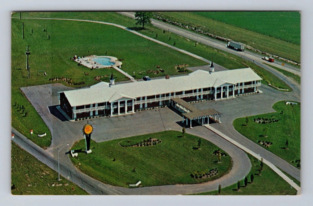 Shepherdsville KY-Kentucky Bluegrass Lodge Vintage Postcard