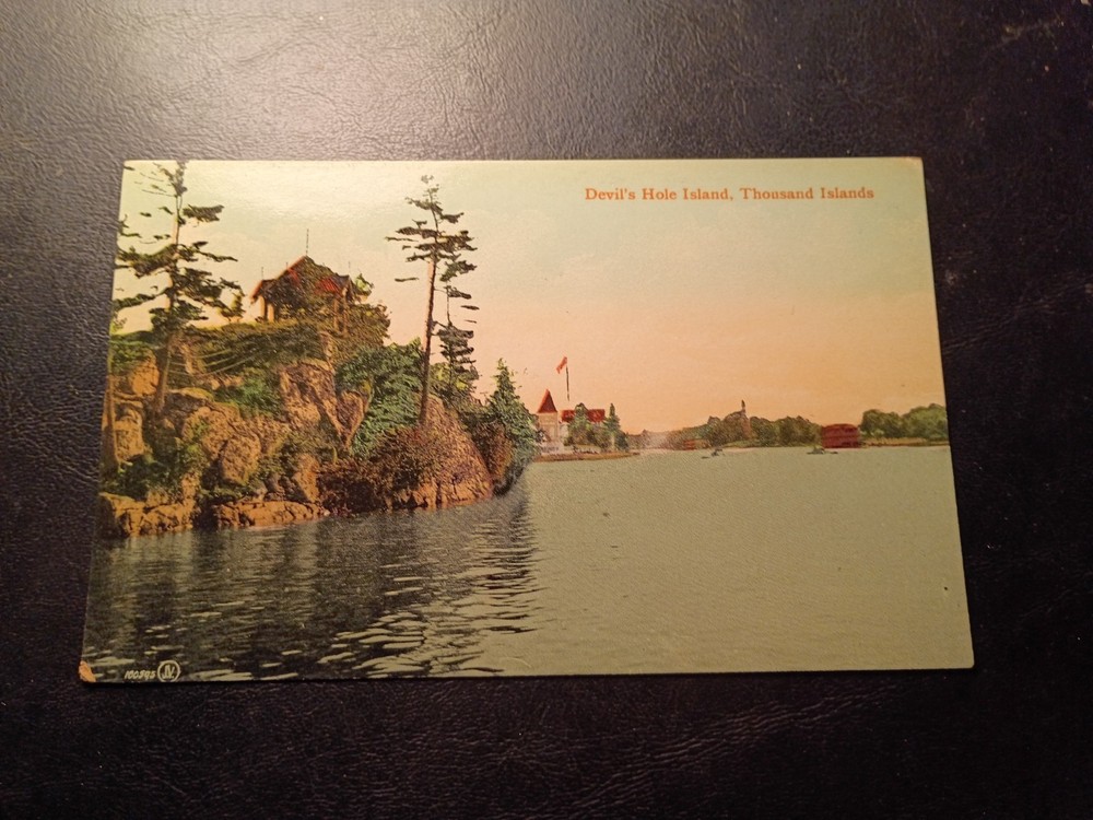 Devil's Hole Island, Thousand Islands Vintage Postcard