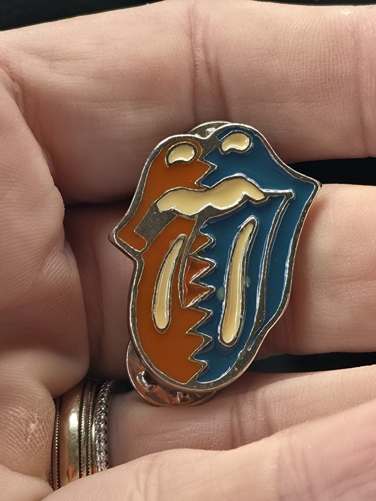 Vintage Rolling Stones 1989 Steel Wheels Tour Enameled Lapel Pin Blue RARE Logo