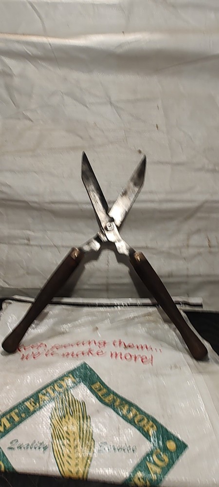 Vintage COL-CUT CO Reading PA Pruning Shears Hedge Trimmers