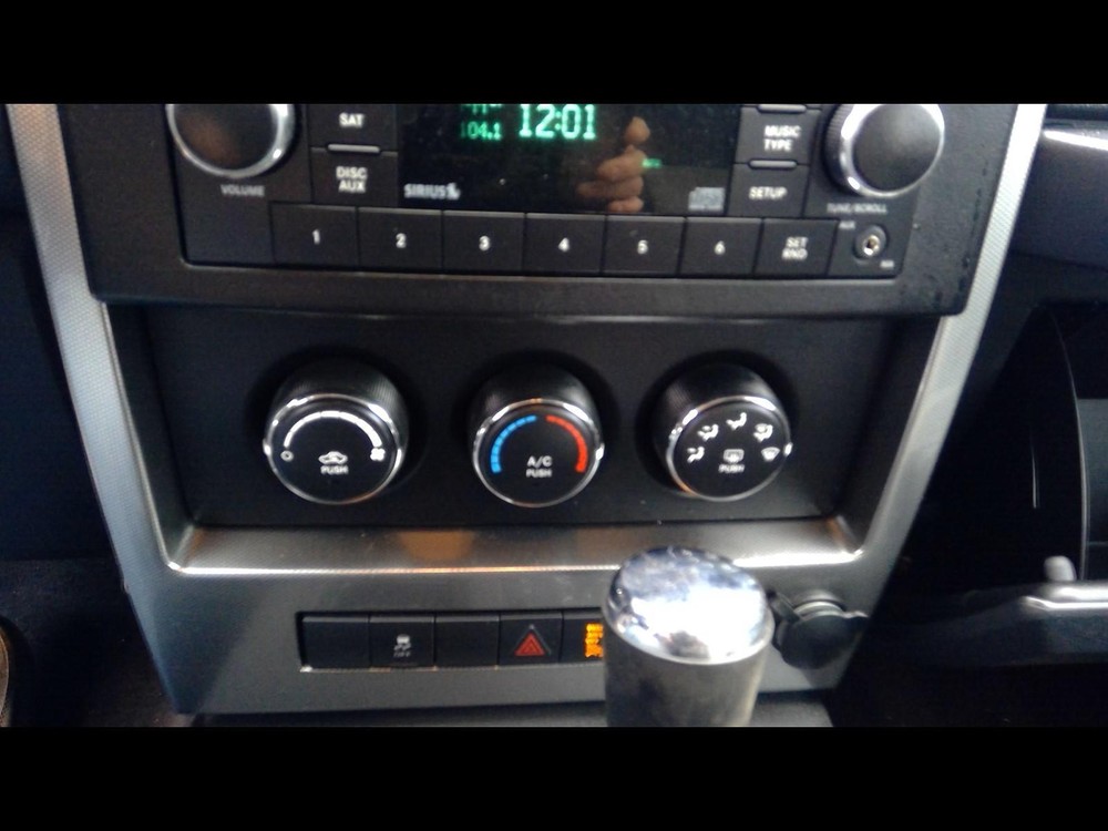 Used A/C Selector Switch for 2010 Jeep Liberty Manual in Grade A Condition-image