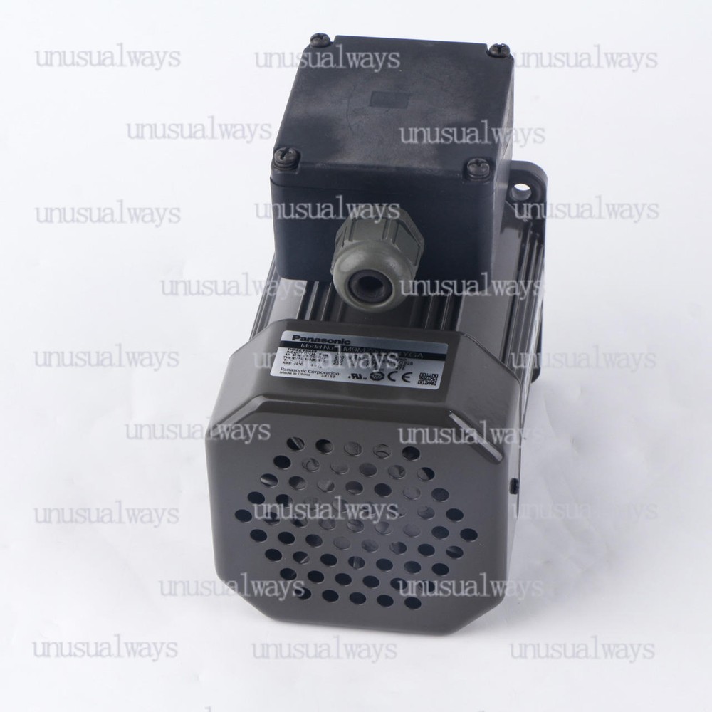 one NEW PANASONIC SERVO MOTOR M9MZ90GK4YGA