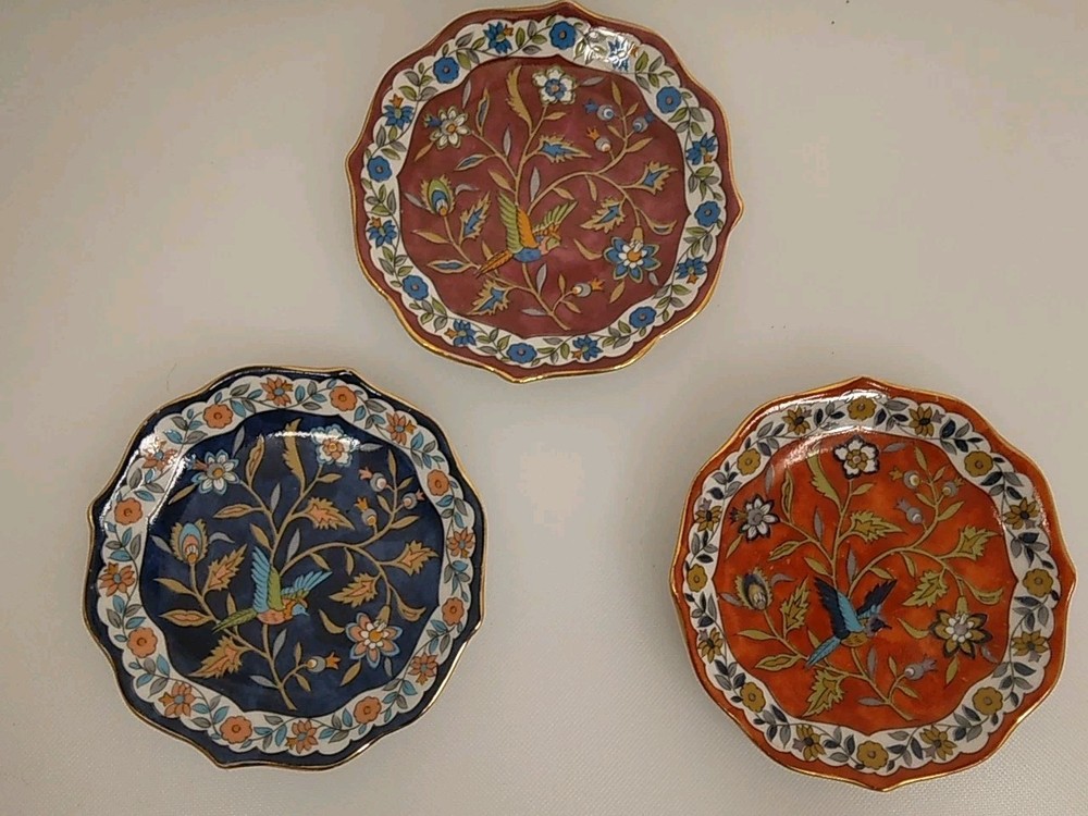3 Takahashi Hand Decorated Plates 3.5