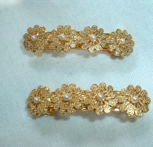 Pair Golden Flowers White Seed Pearl 2