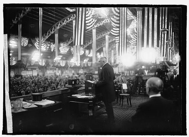 Harding addressing Chamber of Commerce of United States,President,1922