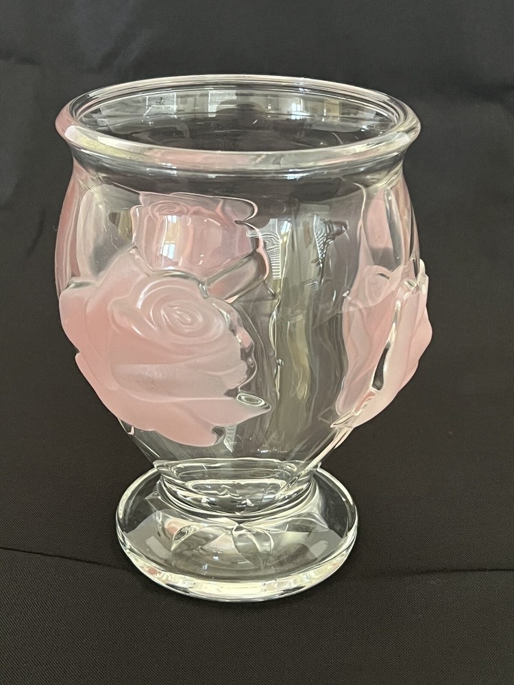 Teleflora Clear Glass Vase Raised Pink Roses 6