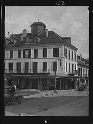 Napoleon House,Chartres Street,New Orleans,Louisiana,LA,Arnold Genthe,1920