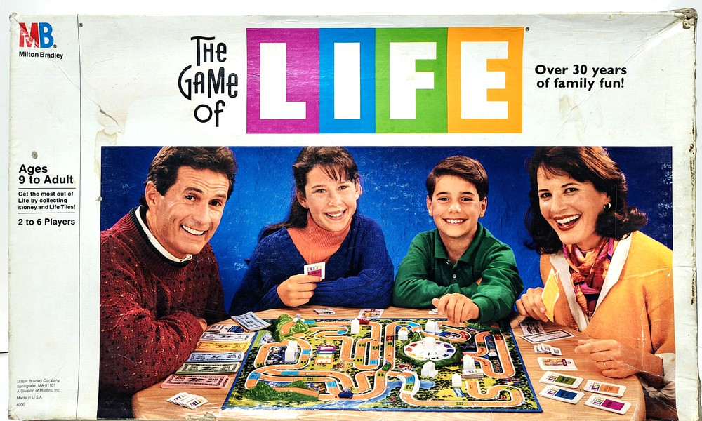 The Game of Life - Milton Bradley Classic Family Kids Complete - Vintage 1991
