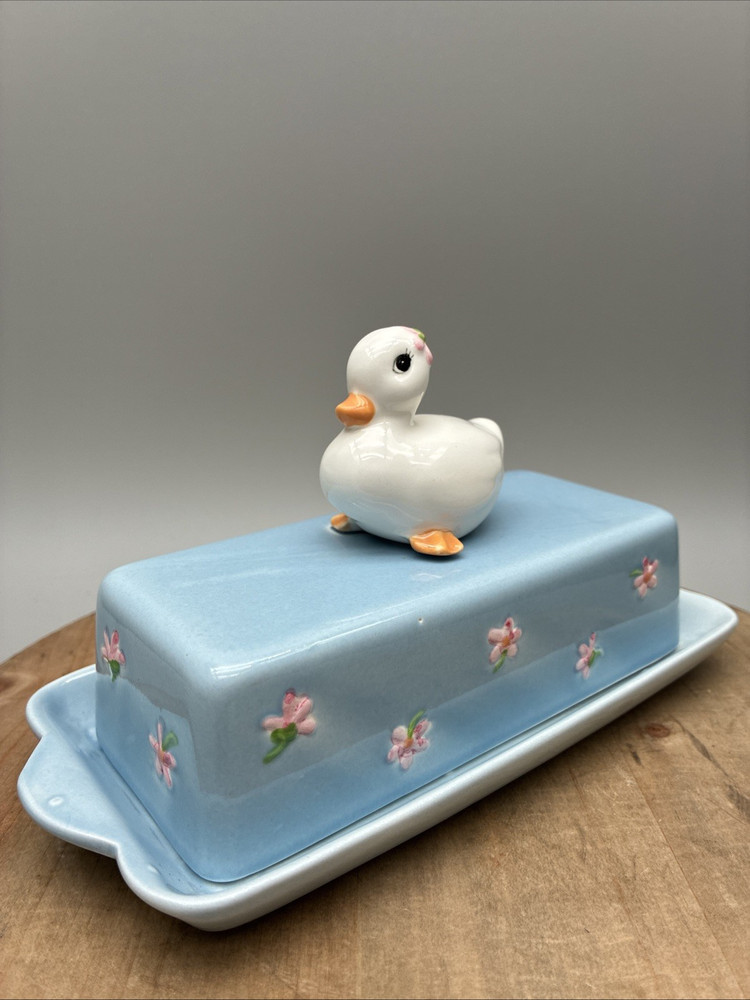 Lovely Vintage Josef Originals Blue Duck & Pink Flowers Butter Dish