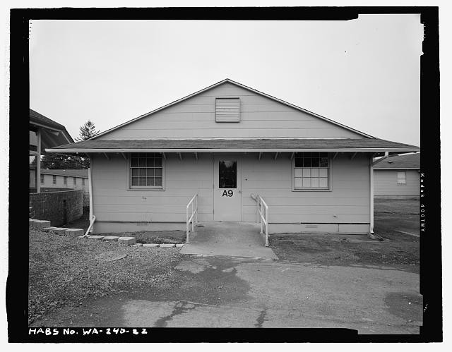 OFFICERS QUARTERS A9, EAST FRONT ELEVATION, LOOKING WEST - Barnes General