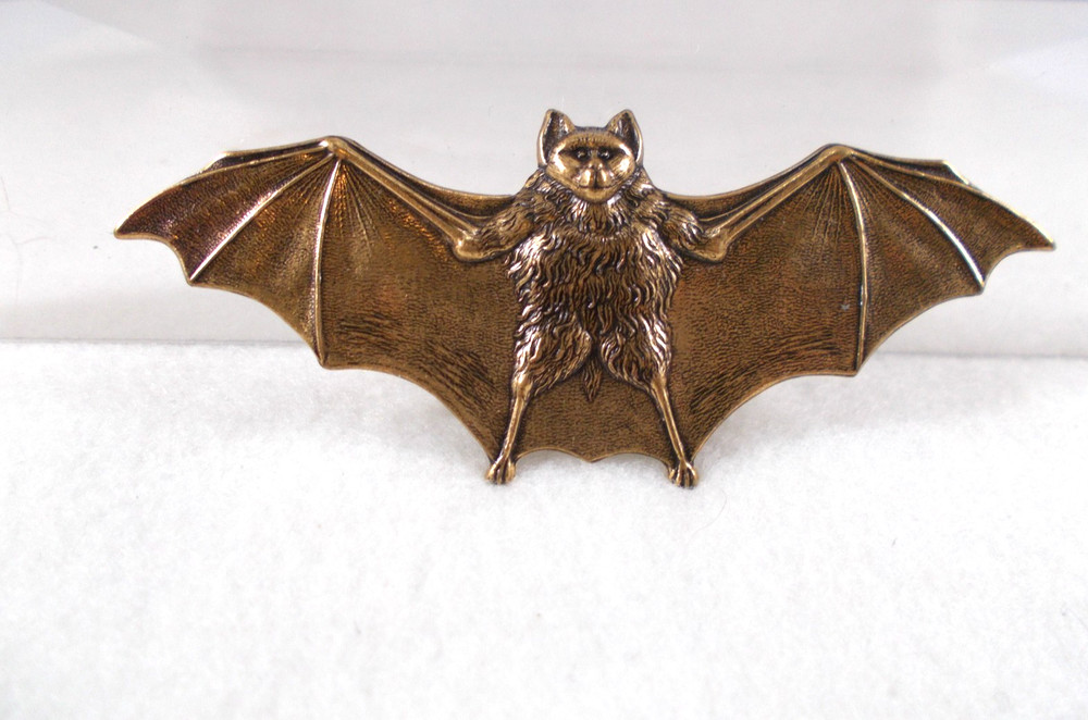 Brass Flying Bat Brooch Free Shipping