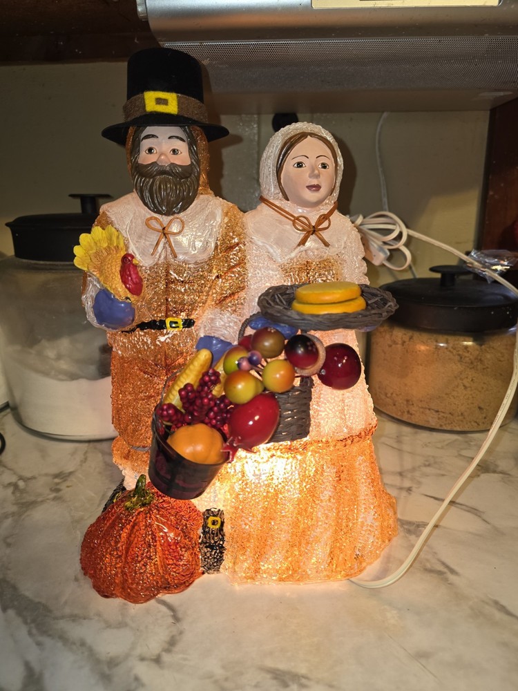 Vintage Fall Harvest Thanksgiving Pilgrim Couple Light Up Iced Blow Mold Popcorn