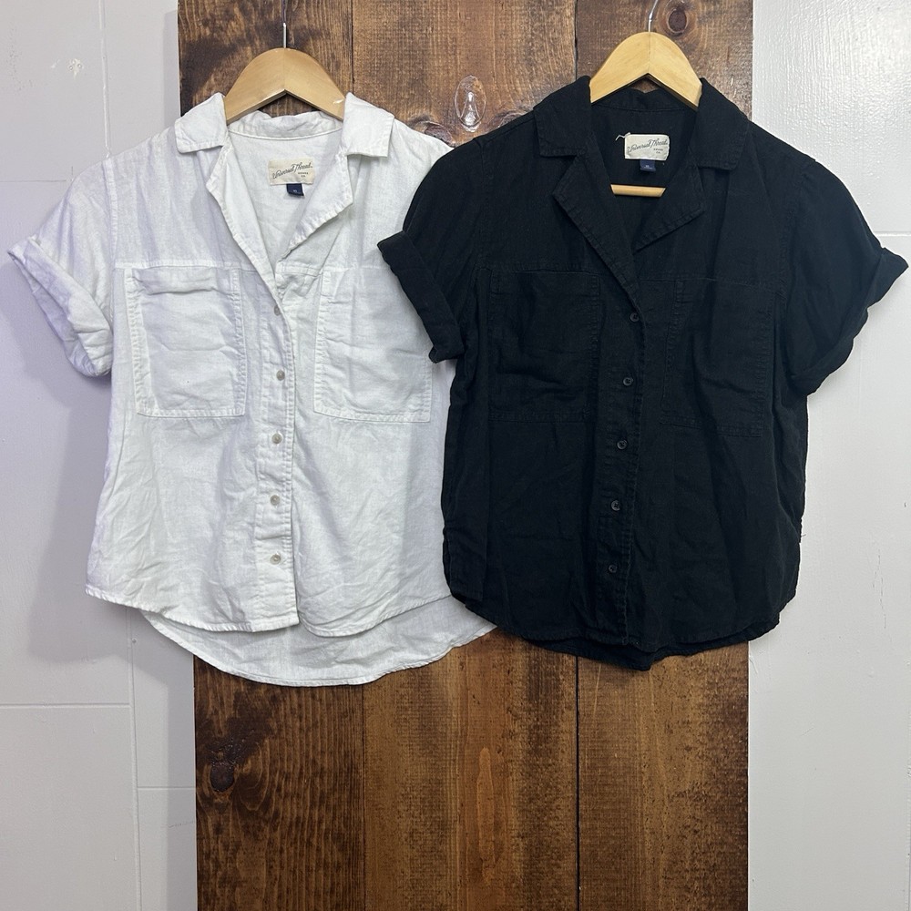 Universal Threads Womens XS Lot of 2 Linen Shirts Button Up Costal Beach Comfort