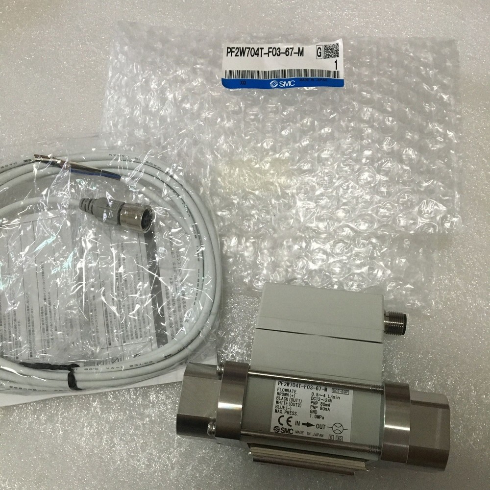 ONE NEW SMC flow switch PF2W704T-F03-67-M in bag *yt