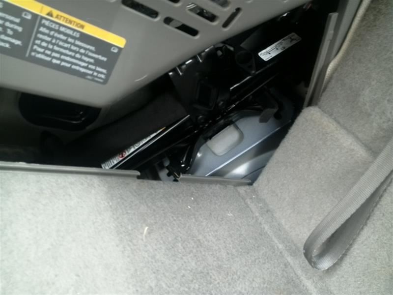 ACADIA    2014 Jack 48208711 NO FOAM TRAY NO SPARE TIRE-image