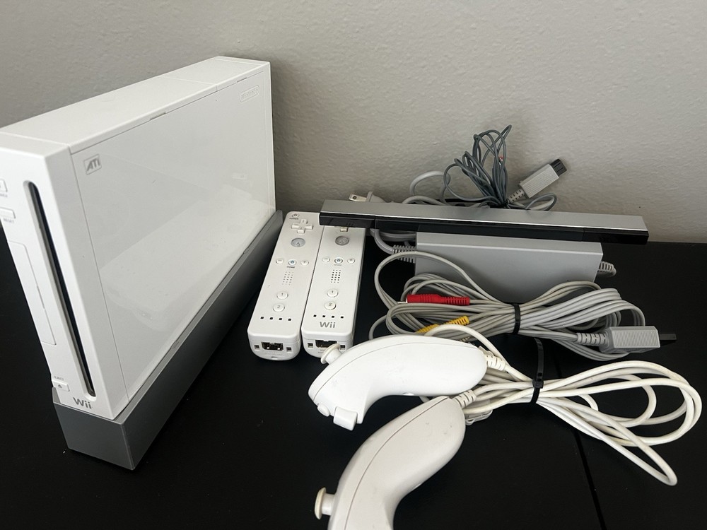 Nintendo Wii White Console Bundle RVL-001(USA) Combine Shipping