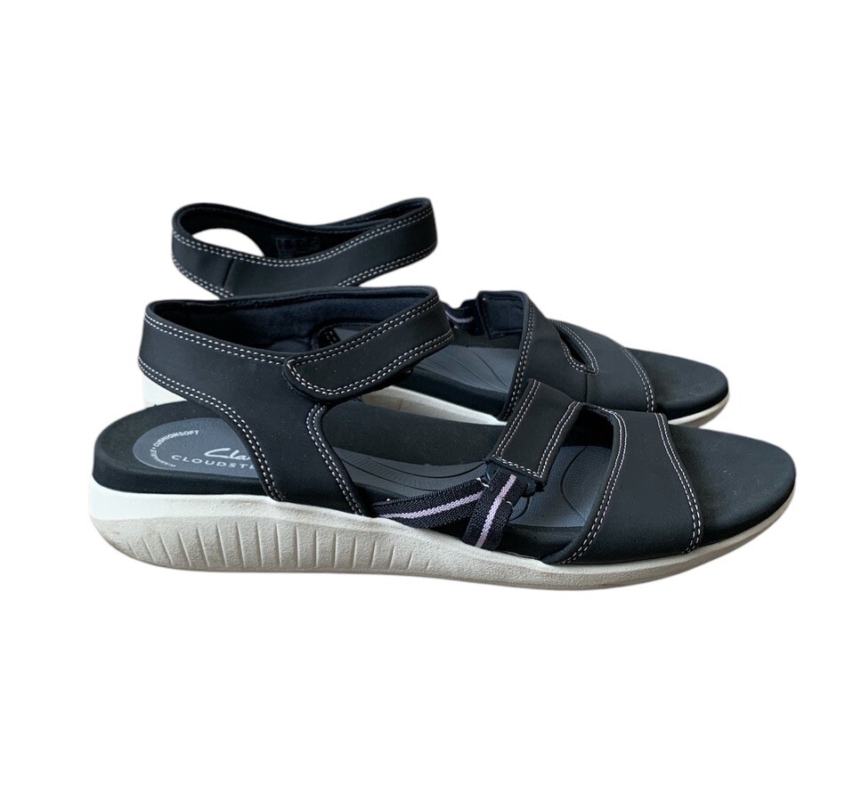 Clarks Cloudsteppers Navy Sandals Size 10 with Cushioned Comfort Adjustable Strap for Casual Wear