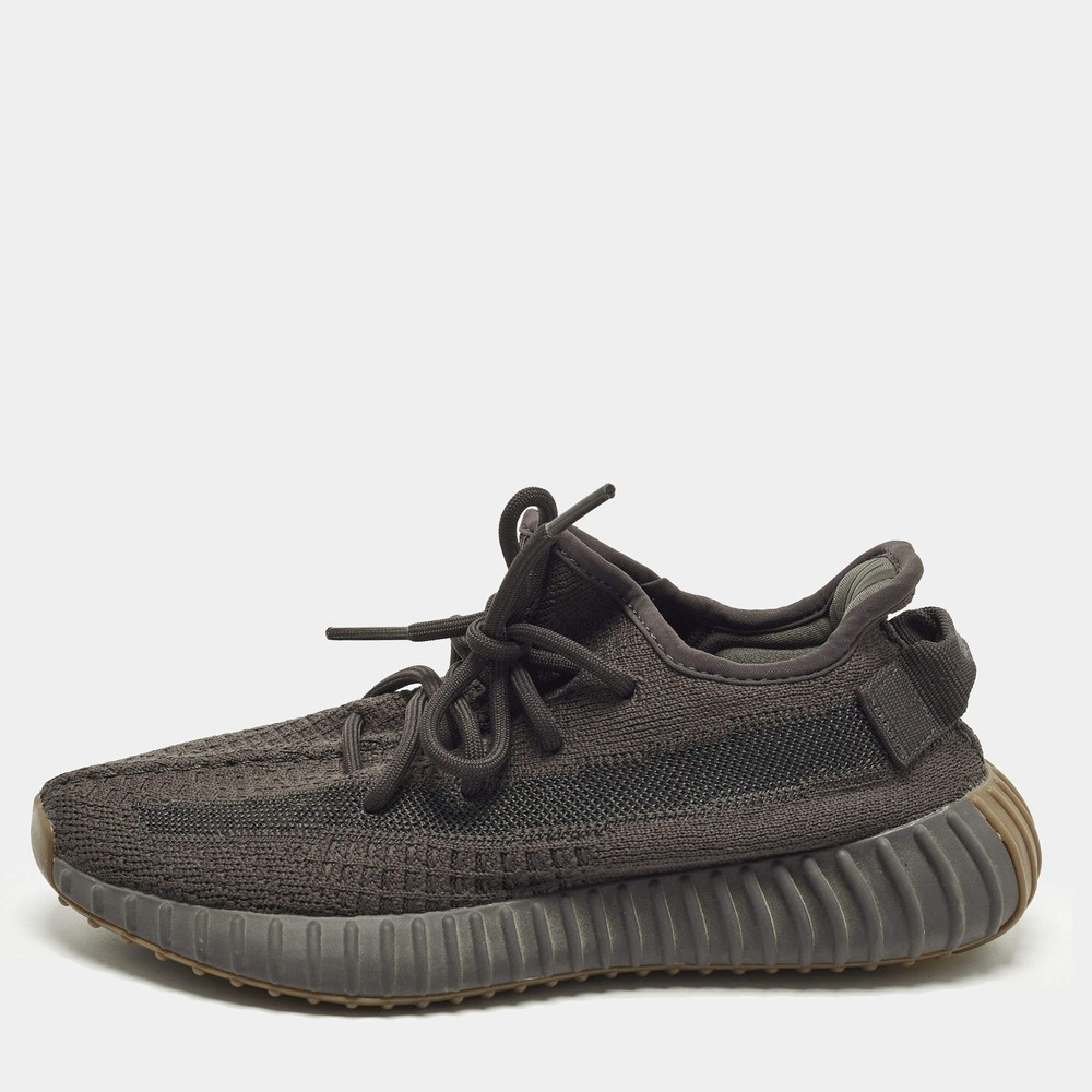 Yeezy x Adidas Boost 350 V2 Size 38 Grey Knit Fabric Cinder Low Top Sneakers