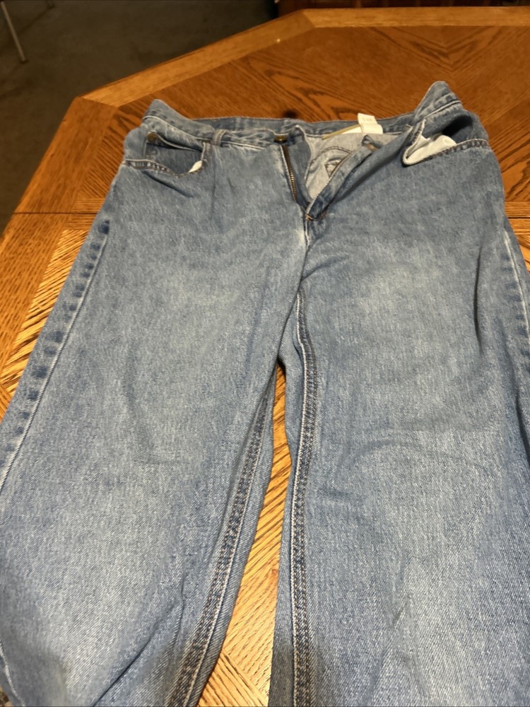Liz Claiborne Women's Size 8 Blue Straight Medium Wash 100% Cotton Denim Jeans