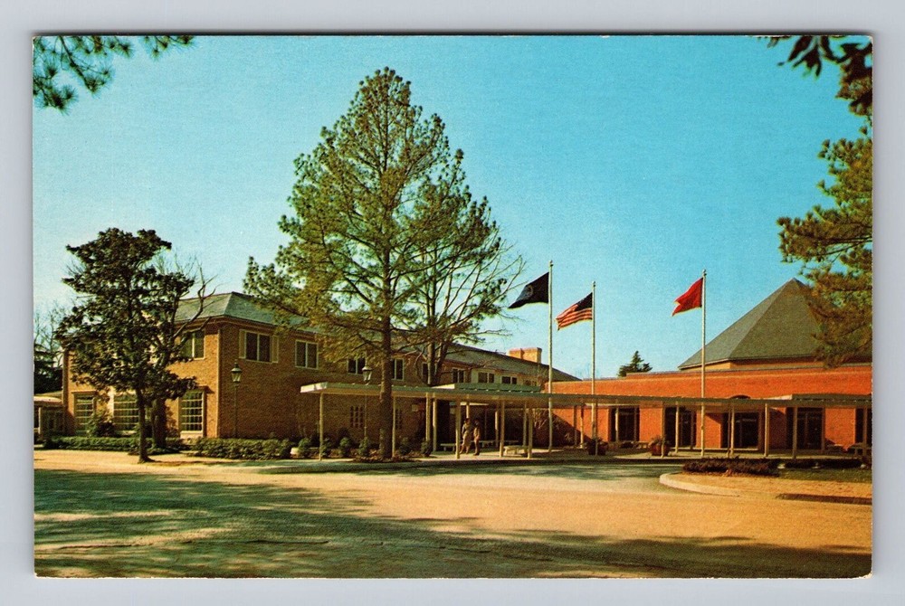 Williamsburg VA-Virginia Williamsburg Lodge Conference Center Vintage Postcard