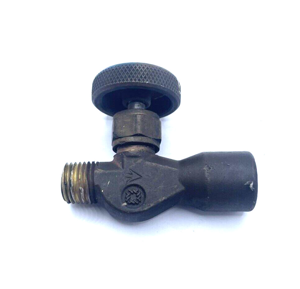 Western Enterprises 215-FR Brass Body Valve Inert Gas CGA-032 5/8