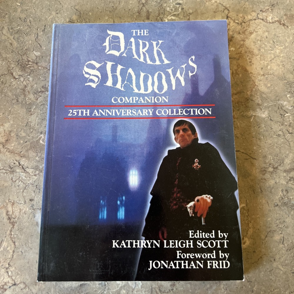 THE DARK SHADOWS COMPANION: 25TH ANNIVERSARY Paperback