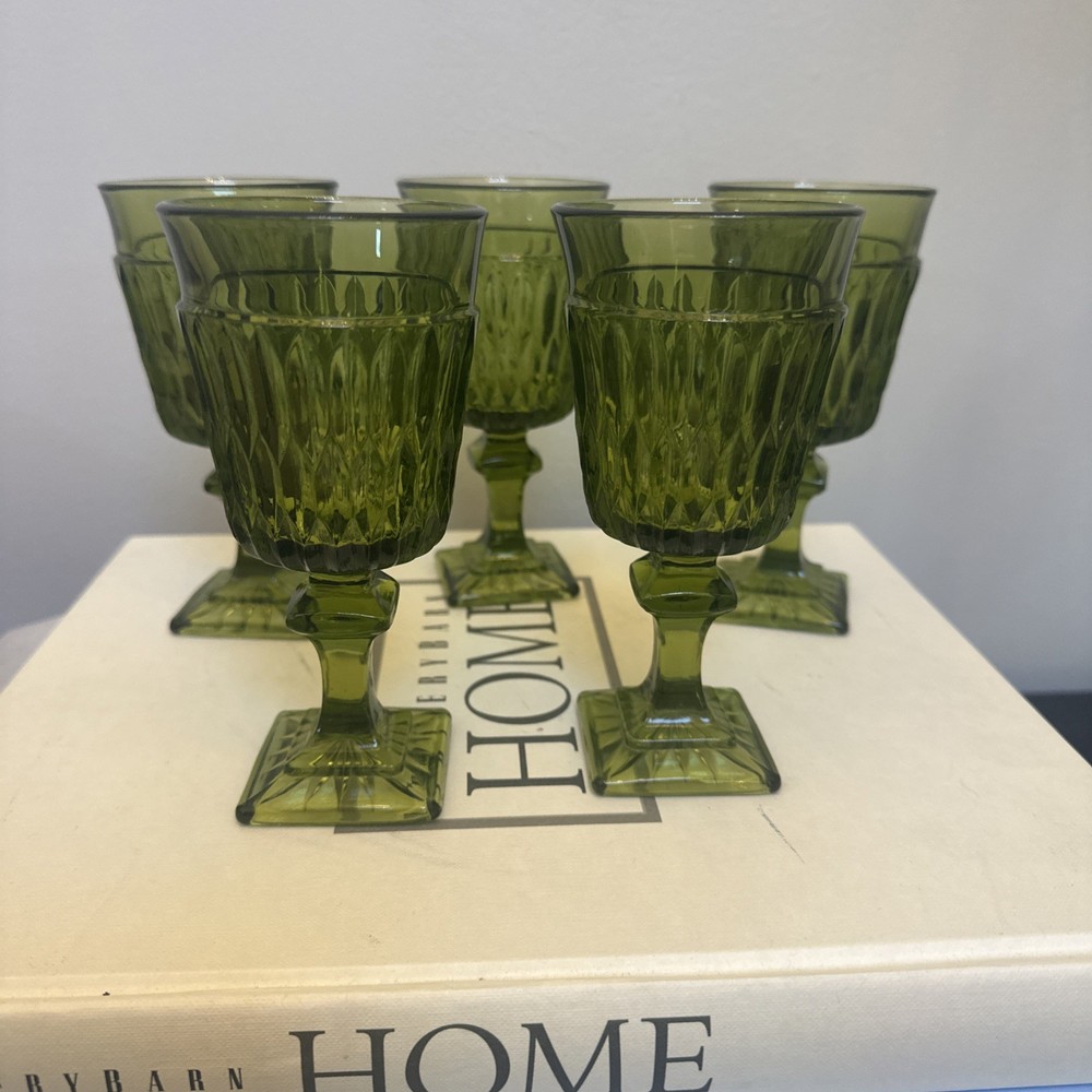 VINTAGE Set Of 5 Indiana Glass Mt Vernon Avocado green 4 oz wine glass Barware