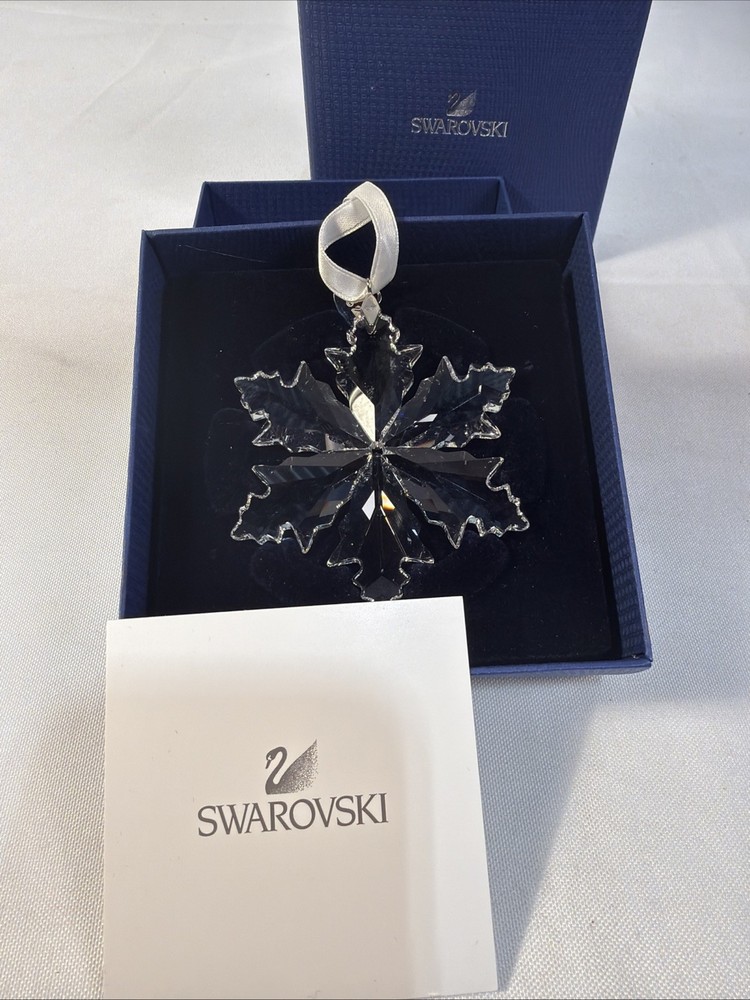 Swarovski 2014 Gift Ornament Snowflake Christmas Holiday Crystal Decoration 3