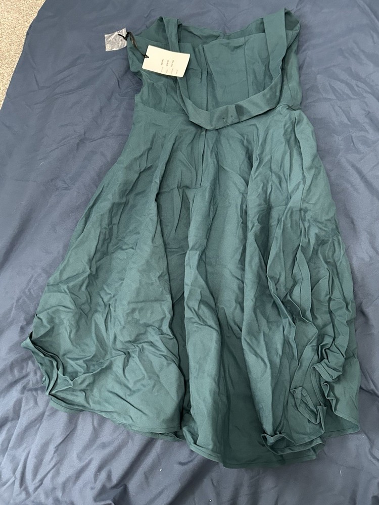 Unique Vintage Women’s Size Large Halter Top Dress  New With Tags B51
