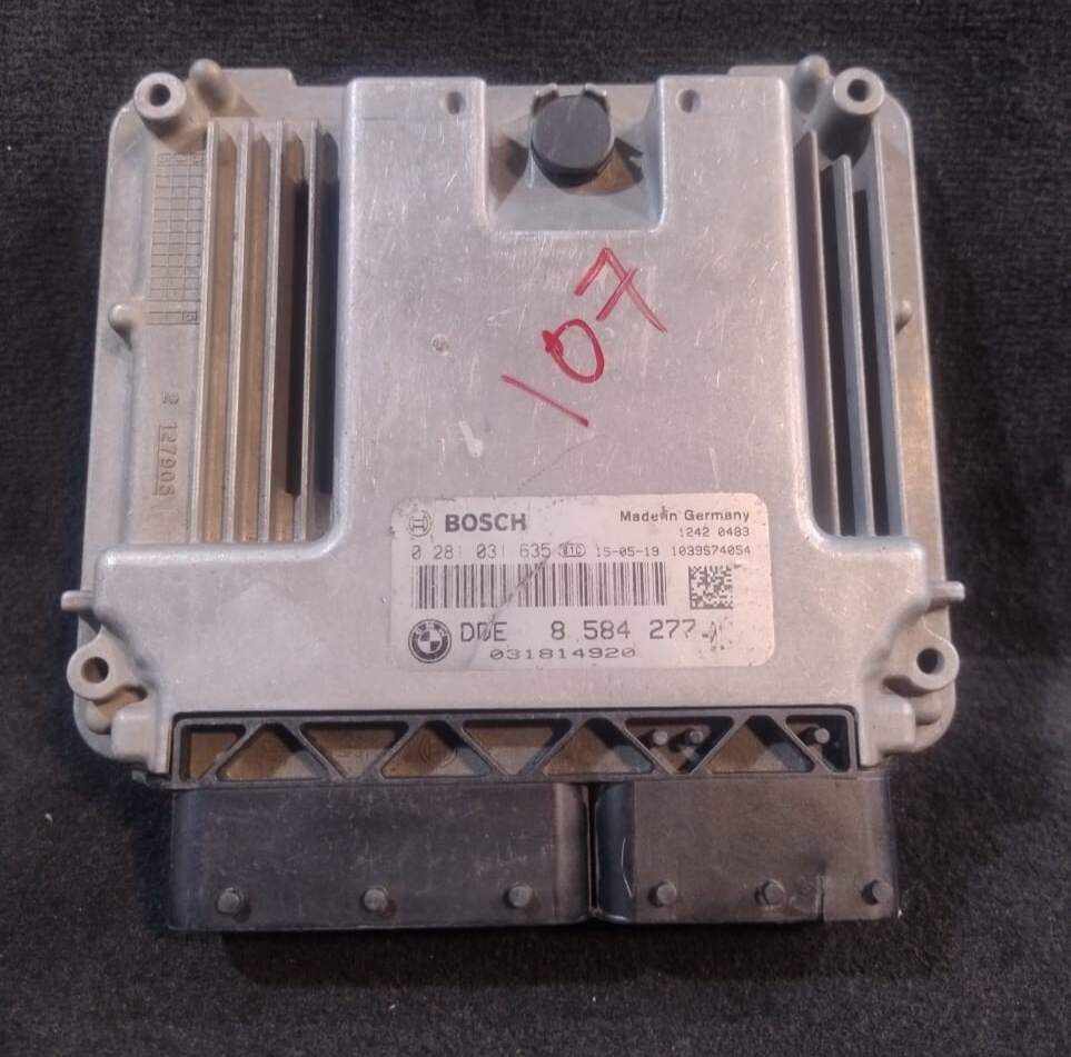 Bmw 320 Xdrive F30 2015 ENGINE CONTROL UNIT  MODULE ECU - 8584277