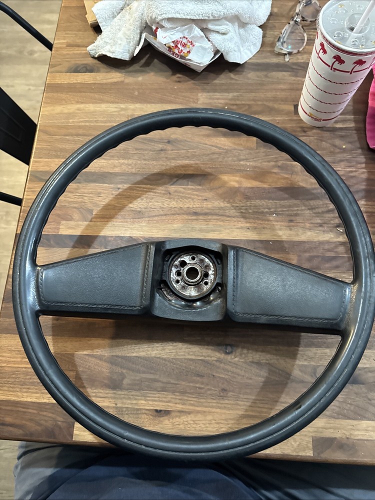 1983-1987 GM GMC steering wheel 9760812-6 Chevy Chevrolet 1984 1985 1986