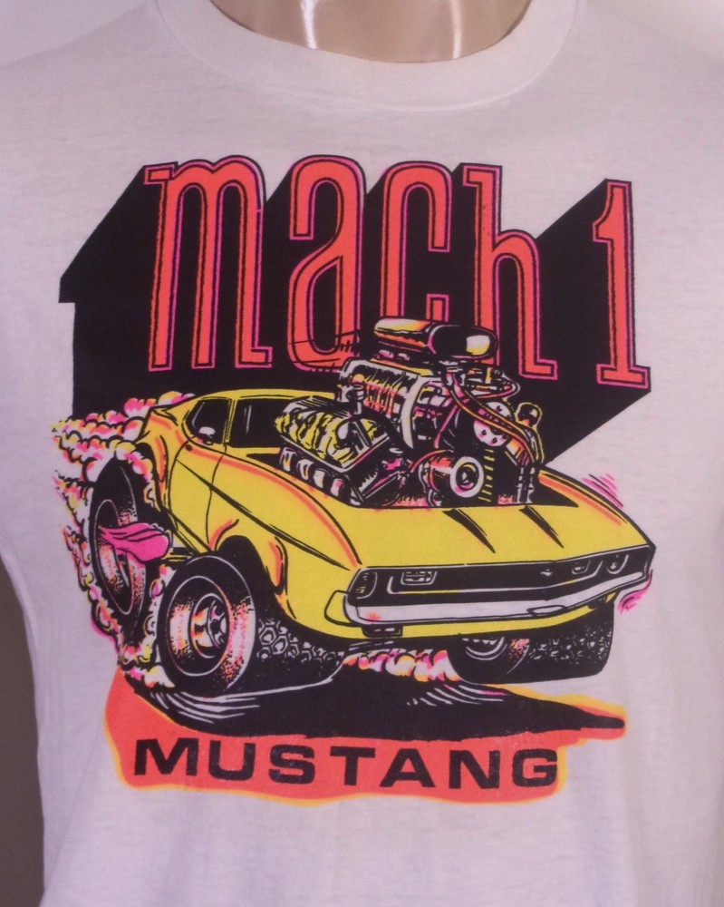 vintage 70s single stitch Ford Mustang Mach 1 T-Shirt Blacklight Neon sz M