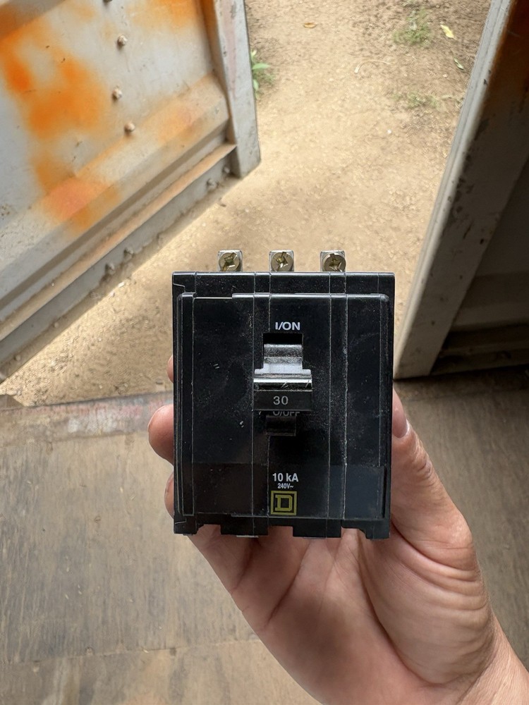 Square D QO330 Circuit Breaker 30A 3-Pole 240V AC Thermal Overload Protection