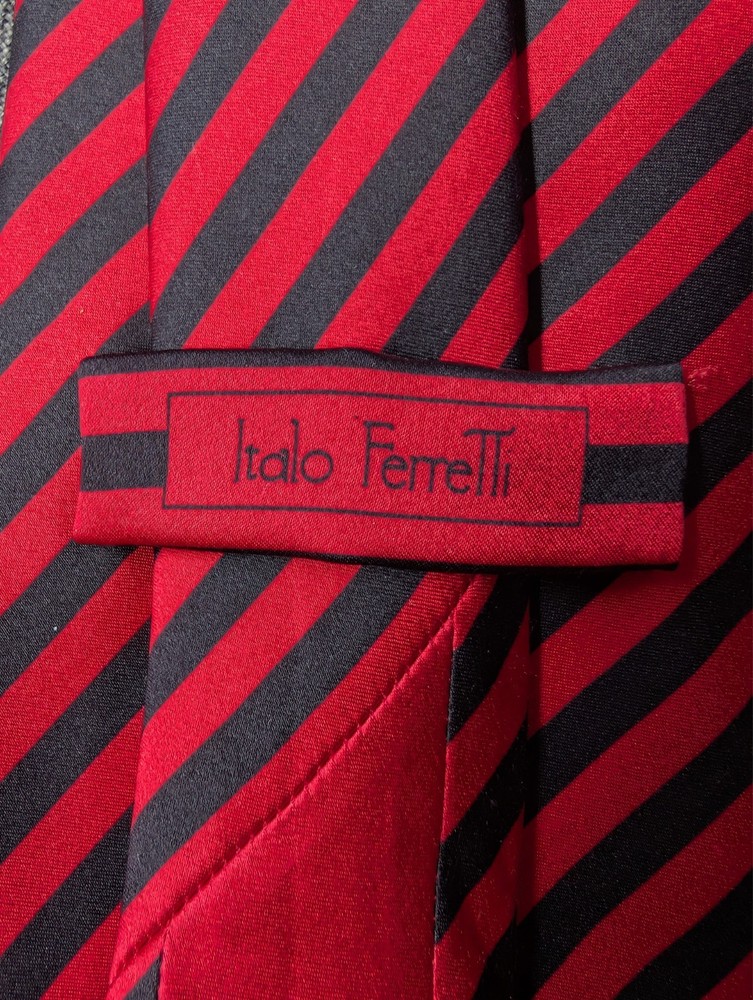 Italo Ferretti Tie 100% Silk. Made In Italy. Silvi Marina