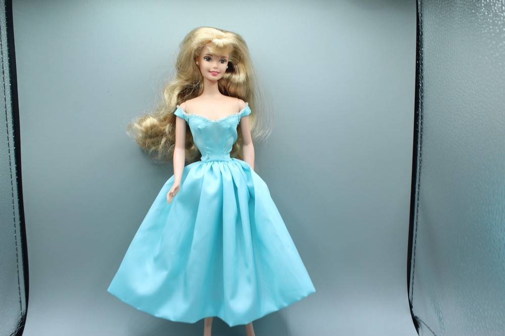 Custom Barbie  Doll #15 (A32)