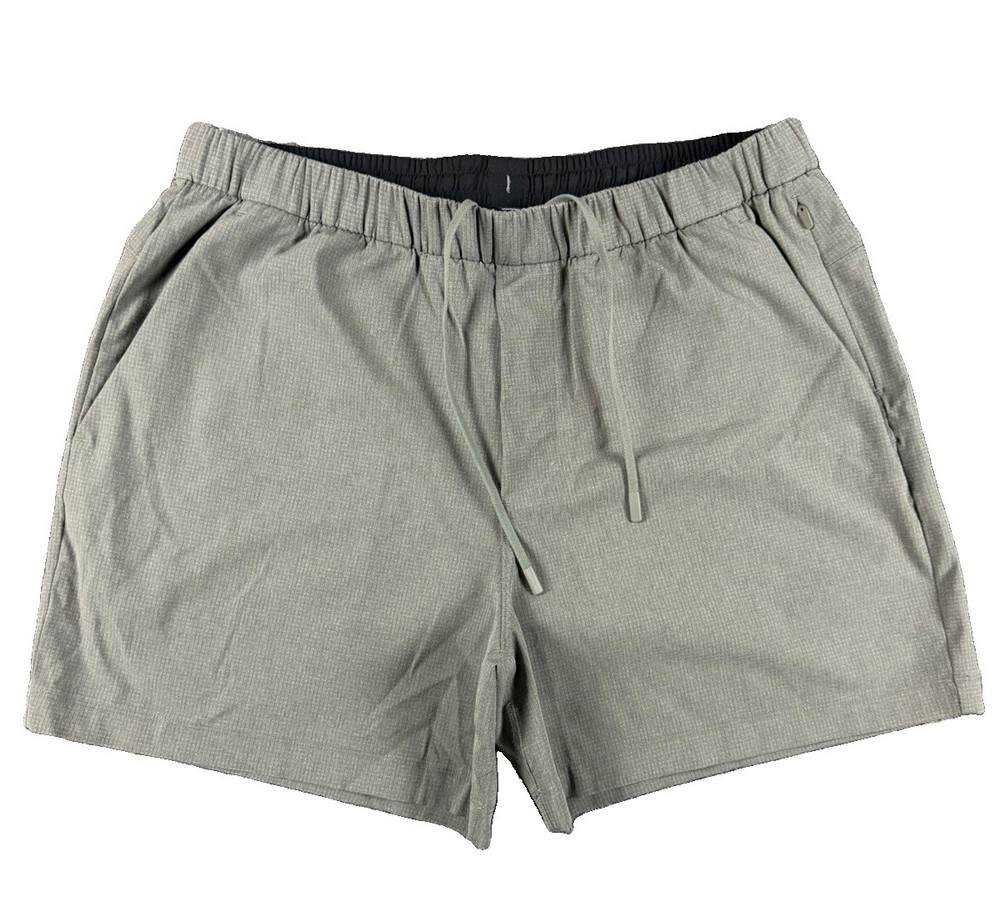 Lululemon Men’s Shorts Large 5” Inseam Green Ripstop ABC Woven Air Pull On