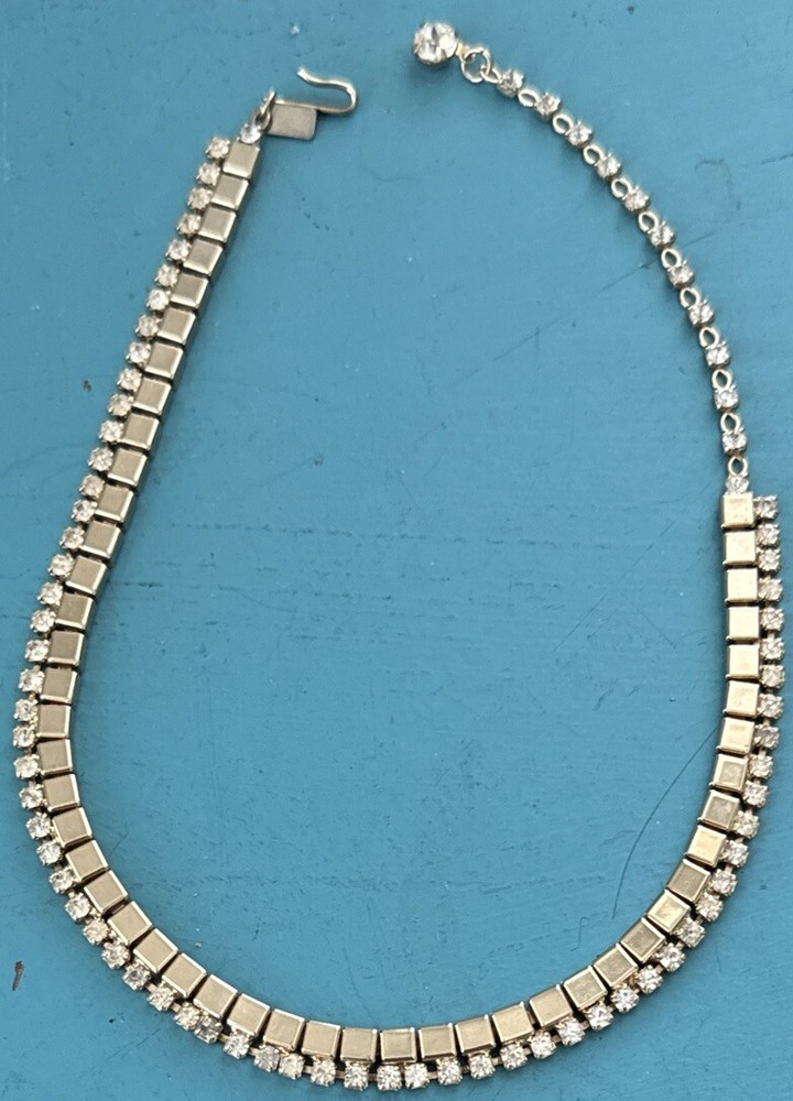 Vintage Kramer Of New York Gold Tone Rhinestone Costume Necklace Signed