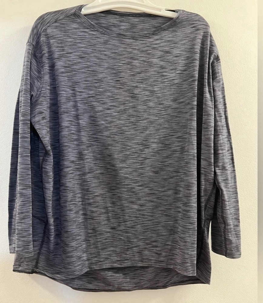 Lululemon Women's Back in Action T-Shirt Long Sleeve, Light Blue/Gray, Size 6