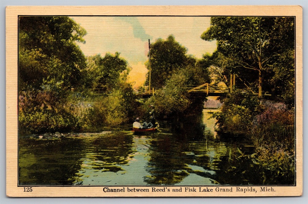 Channel Between Reeds Lake & Fisk Lake Grand Rapids MI C1910's Postcard N26