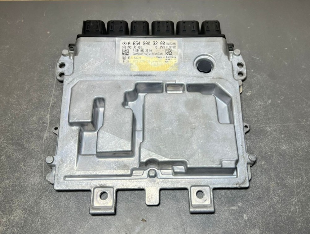 15-20 Mercedes W213 E-Class Engine Control Module Unit ECM ECU A654 9003200 OEM