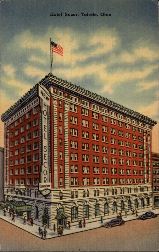 Hotel Secor ~ Toledo Ohio OH ~ unused 1940s linen postcard