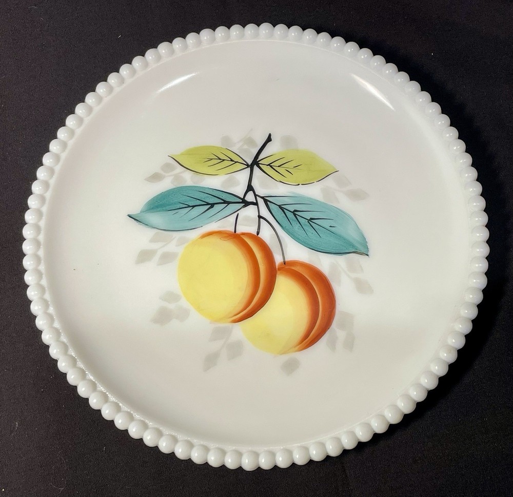 Vintage Westmoreland Beaded Edge Milk Glass Painted Fruit Plate 7-1/2” Peaches