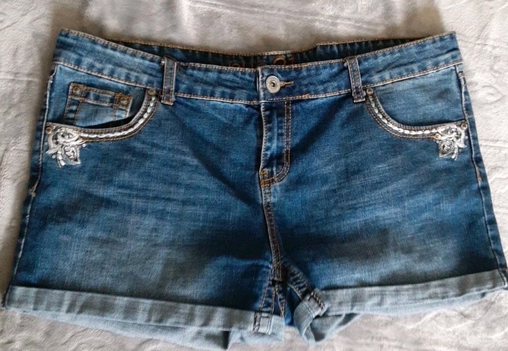 Rue 21 Junior Shorts Size 13/14