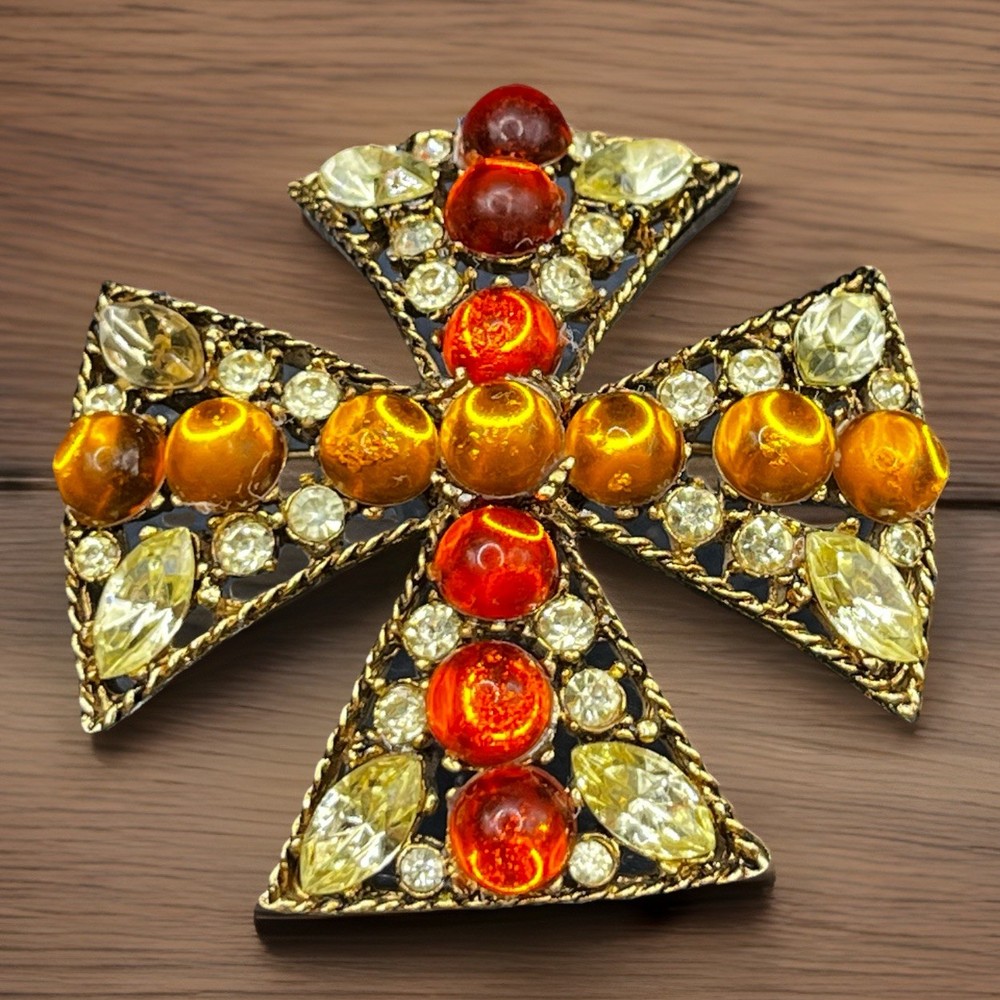 VTG. Orange Cabochon Yellow Rhinestone Brooch Maltese Cross Antiqued Gold Tone