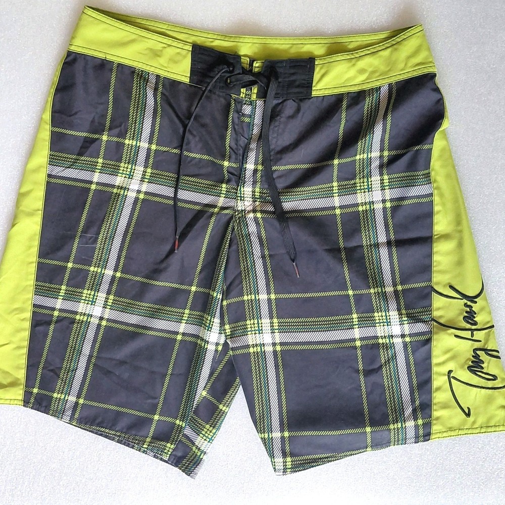 Tony Hawk Plaid Men’s Shorts Size 34
