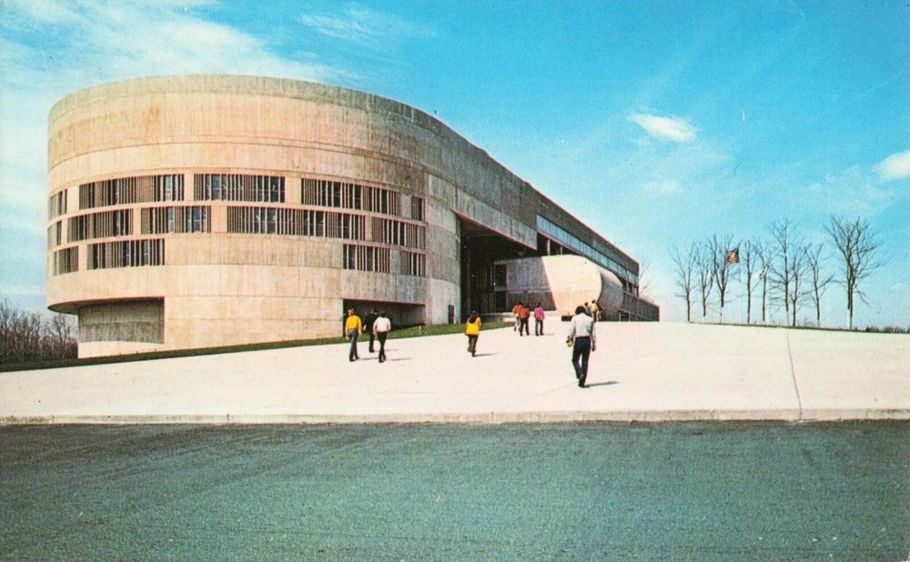 Rhode Island Junior College - Warwick Rhode Island RI - Postcard
